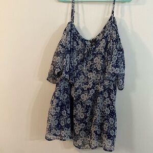 Open shoulder top